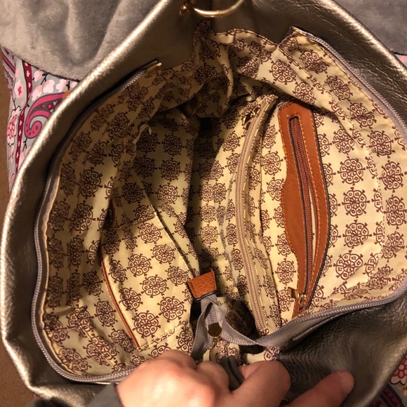 Handbag - Picture 3 of 7